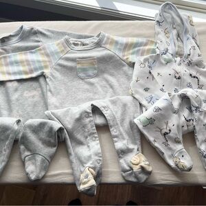 Set of 3 Baby Outfits 6-9 months